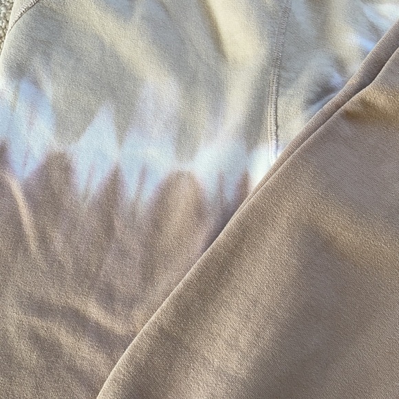 Abercrombie & Fitch Tan and Brown Dyed Soft Pullover - Picture 8 of 10